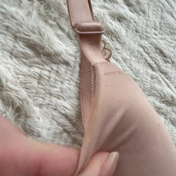 Soma English Luxe Wireless Bra With Lace Back in Hush - Picture 4 of 8